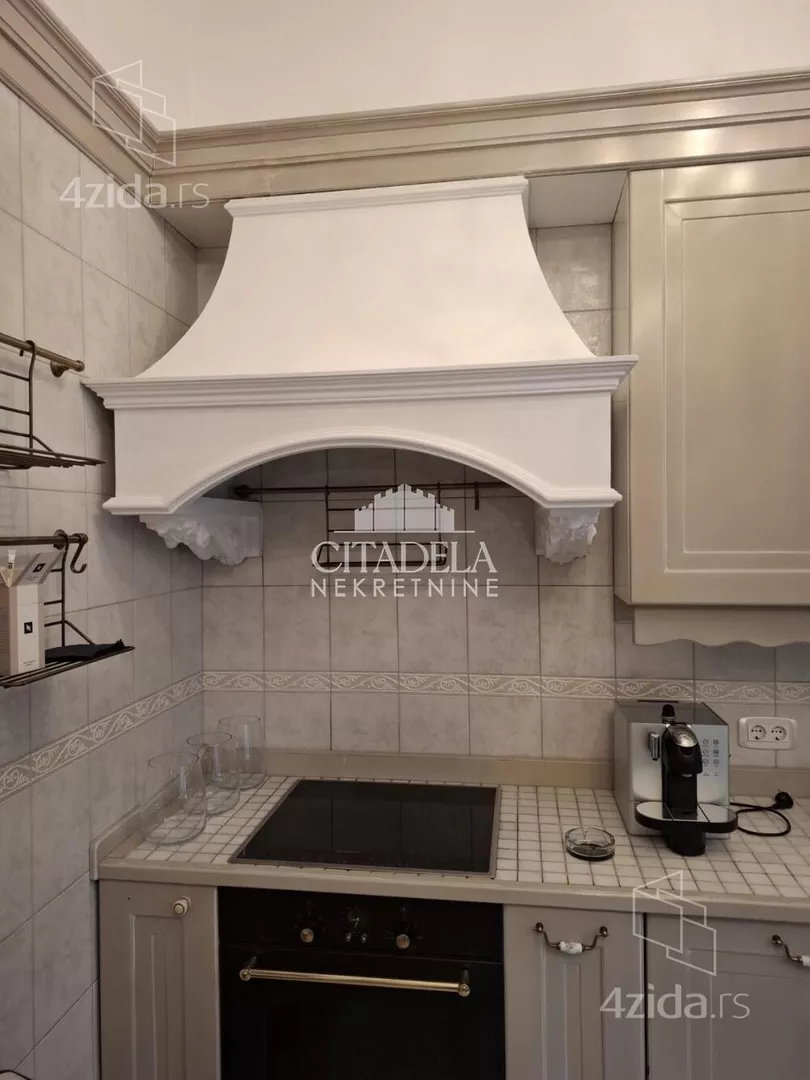 4-etažna kuća | 4zida