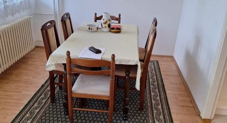 Dvosoban stan za izdavanje, Centar, 300€, 60m² - stampaj