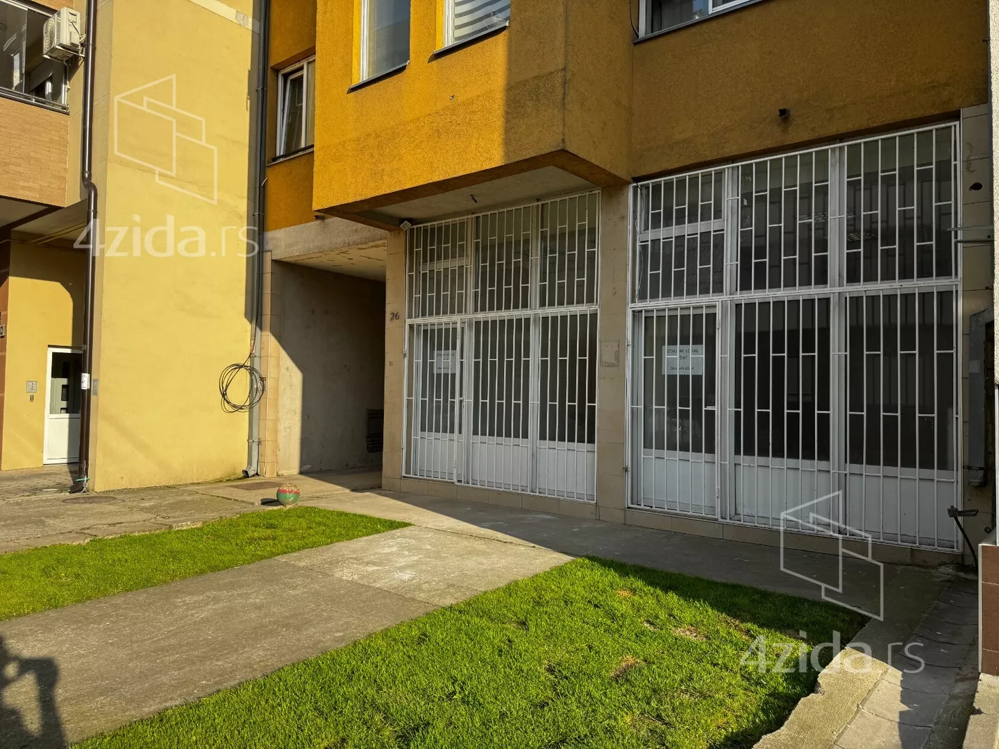 Lokal | 4zida