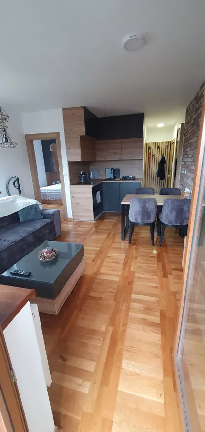 Nikole Altomanovića 128 | 4zida.rs
