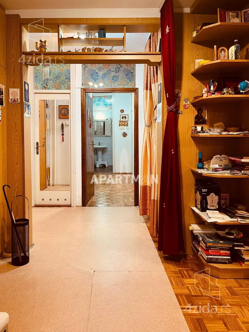 Troiposoban stan | 4zida