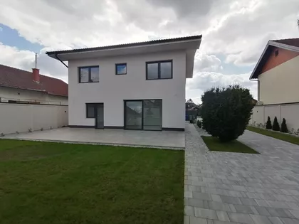 Mali Radanovac | 4zida.rs
