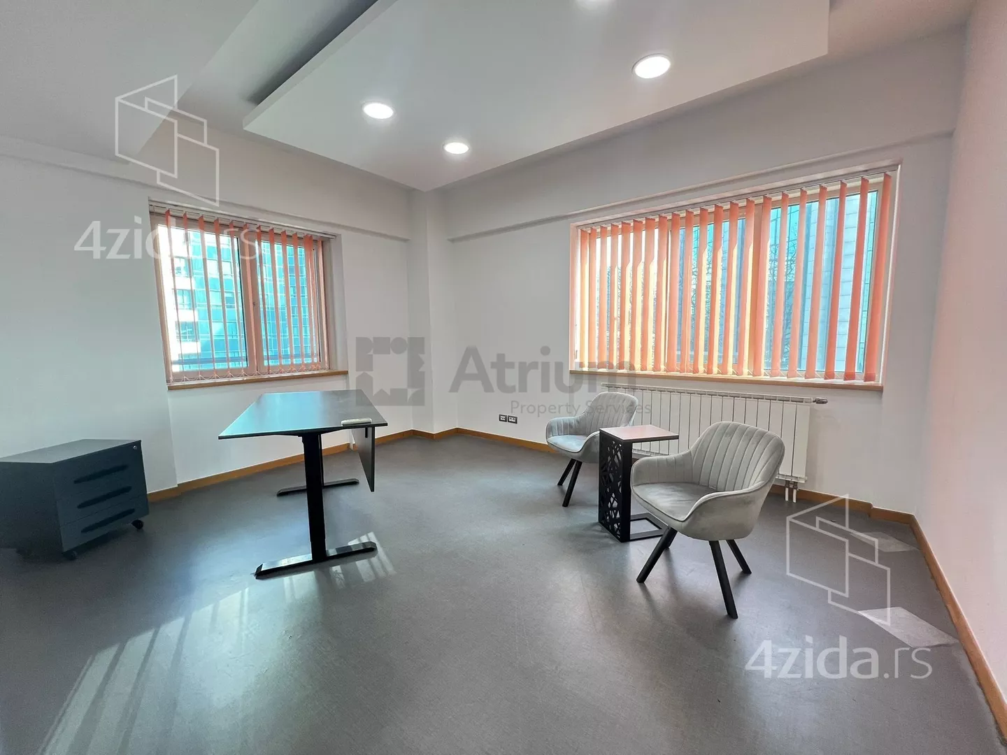 Poslovna zgrada | 4zida