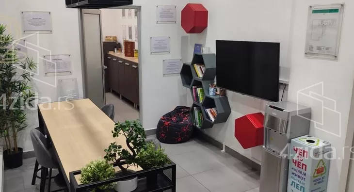 Poslovni prostor | 4zida