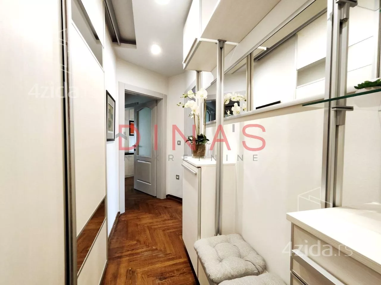 Troiposoban stan | 4zida