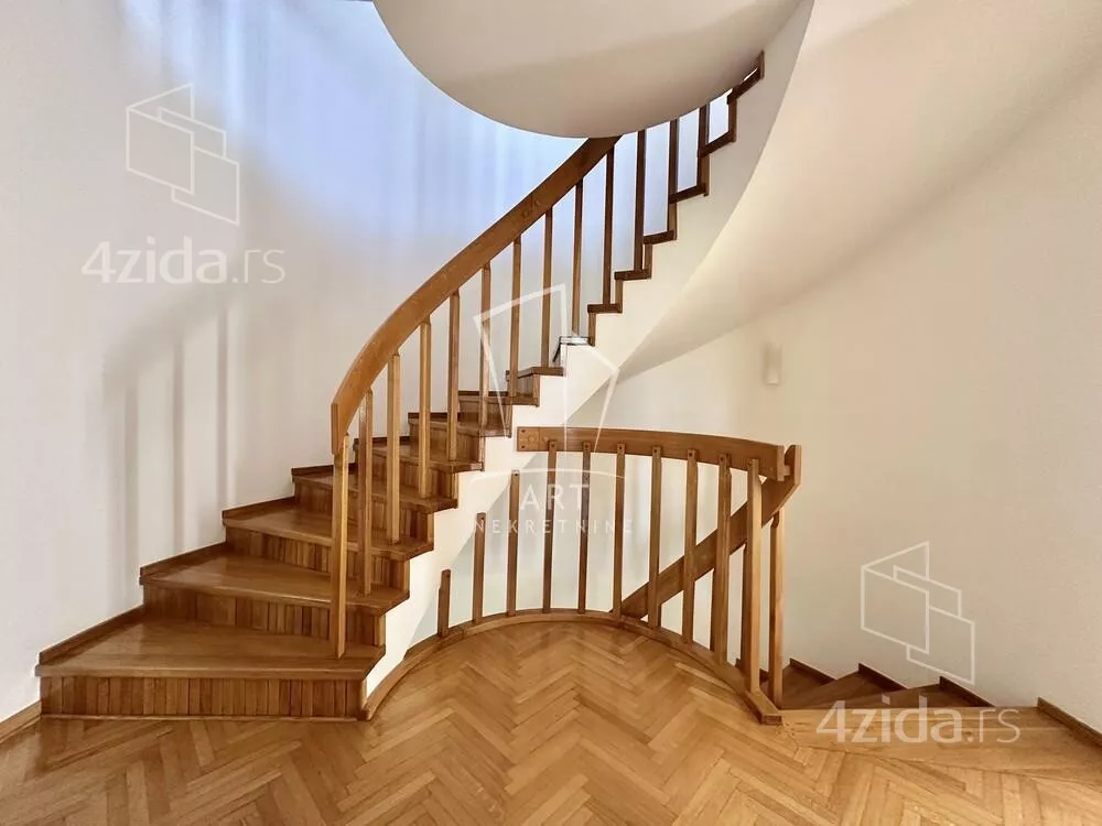 4-etažna kuća | 4zida