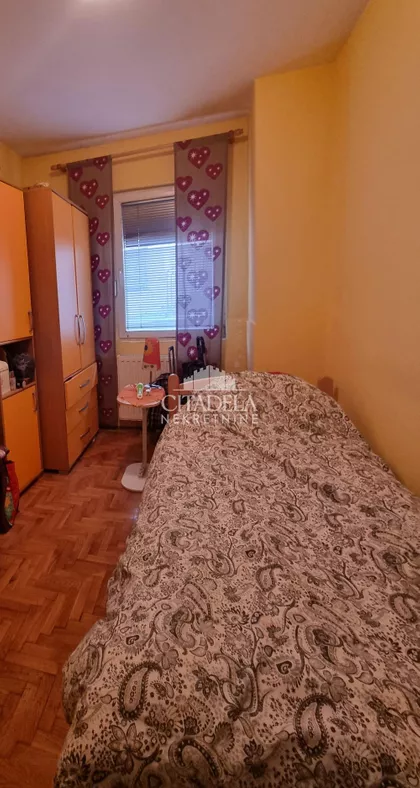 17. oktobra | 4zida.rs