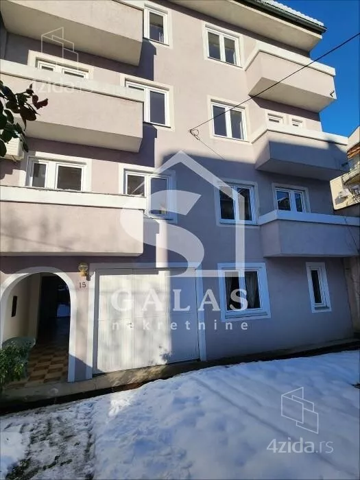 3-etažna kuća | 4zida