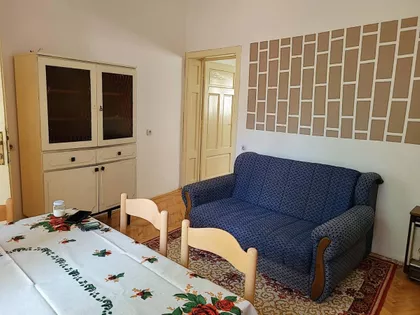 Dom Zdravlja | 4zida.rs