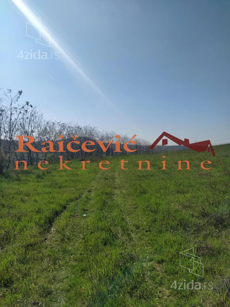 Plac | 4zida