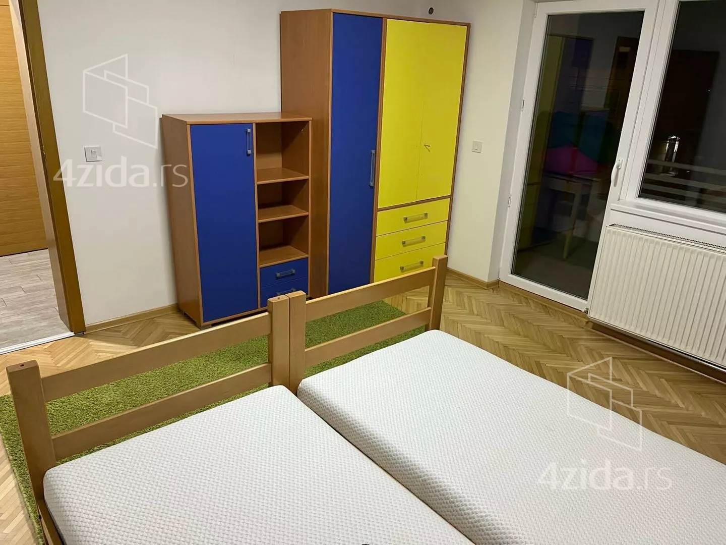 Dvoiposoban stan | 4zida