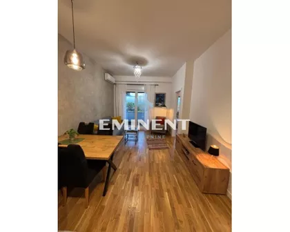 Cara Dušana | 4zida.rs