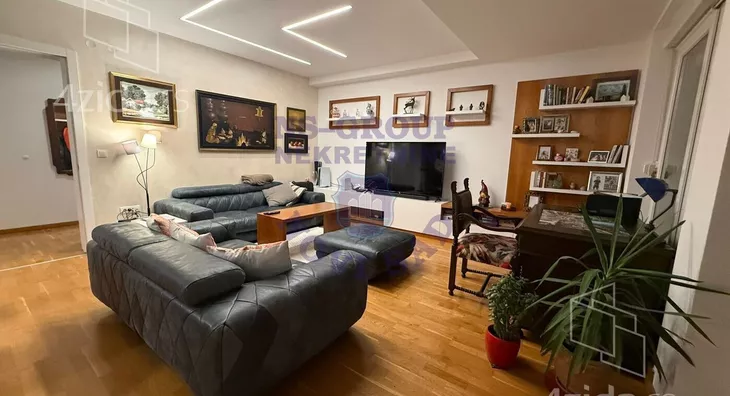 Četvoroiposoban stan | 4zida