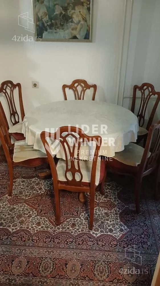 Troiposoban stan | 4zida