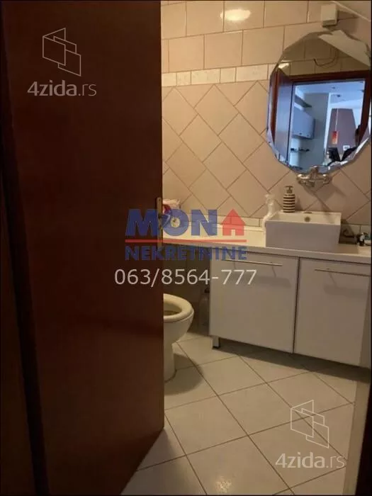 Šestosoban stan | 4zida