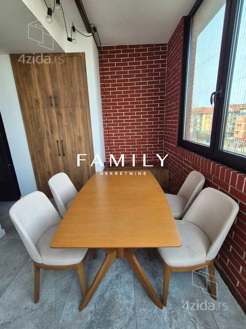 Troiposoban stan | 4zida