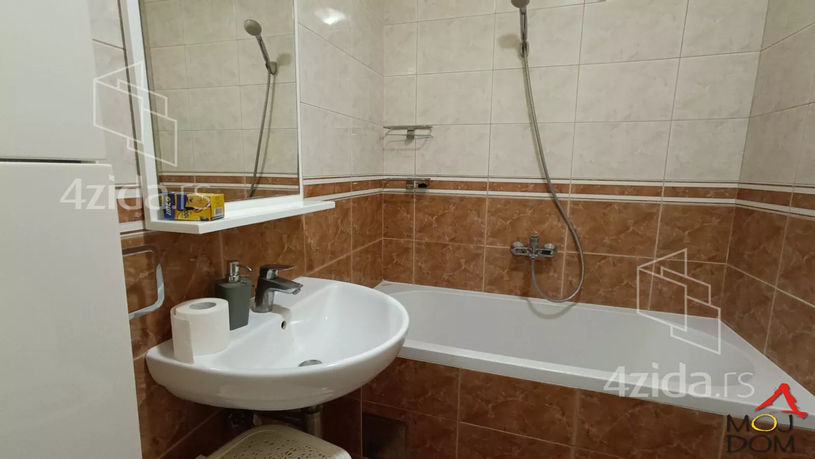 Dvoiposoban stan | 4zida