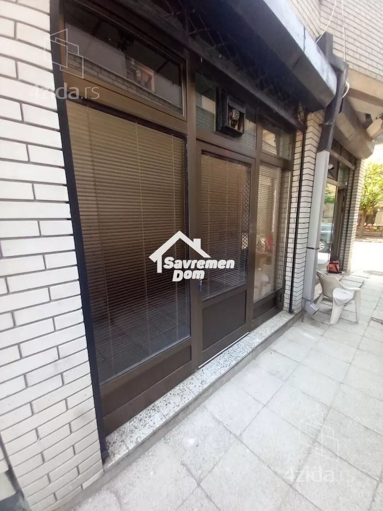 Poslovni prostor | 4zida