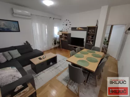 Bulevar Patrijarha Pavla (Somborski Bulevar) | 4zida.rs