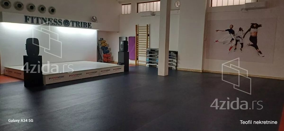 Poslovni prostor | 4zida