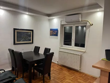 Učiteljsko Naselje | 4zida.rs