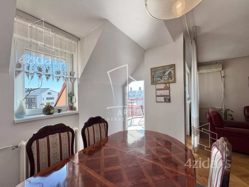 Troiposoban stan | 4zida