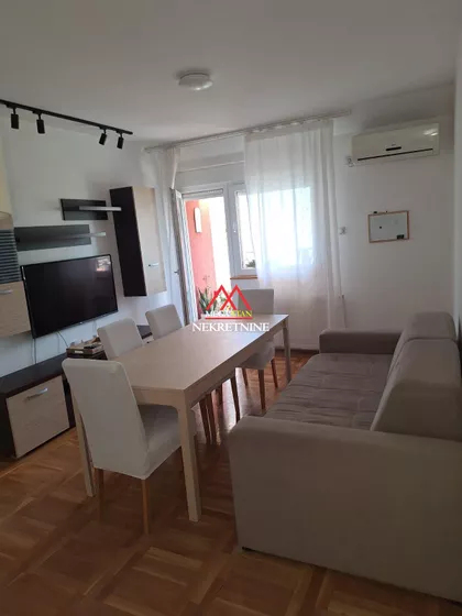 Vuka Karadžića | 4zida.rs