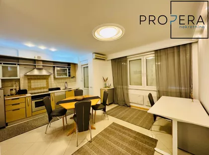 Obrenovićeva | 4zida.rs