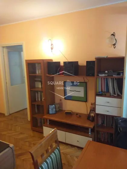 Učitelja Miloša Jankovića | 4zida.rs