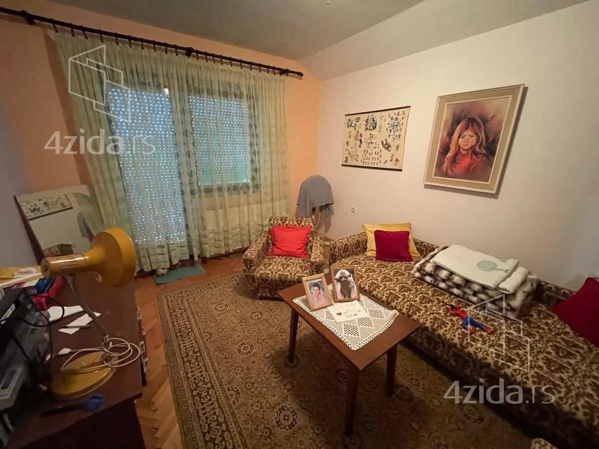Kuća | 4zida