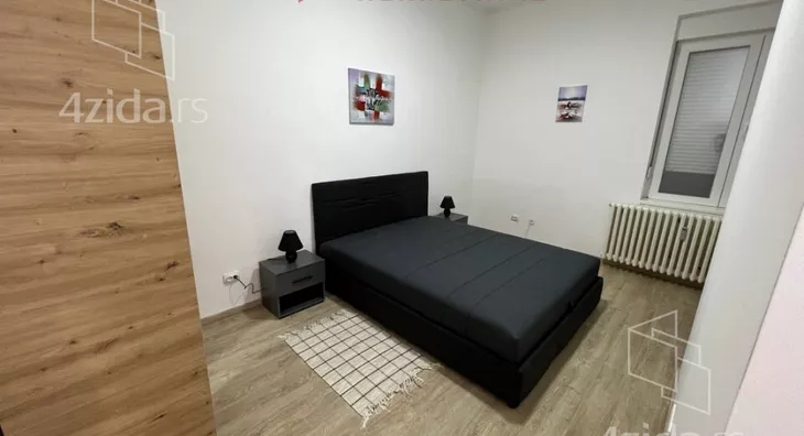 Četvoroiposoban stan | 4zida