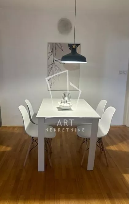 Njegoševa | 4zida.rs