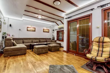 Gundulićev Venac | 4zida.rs