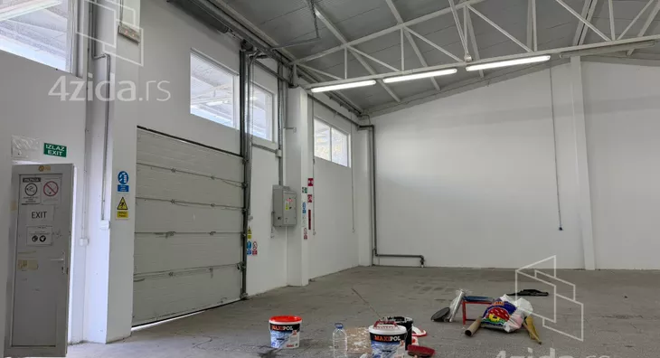 Poslovni prostor | 4zida