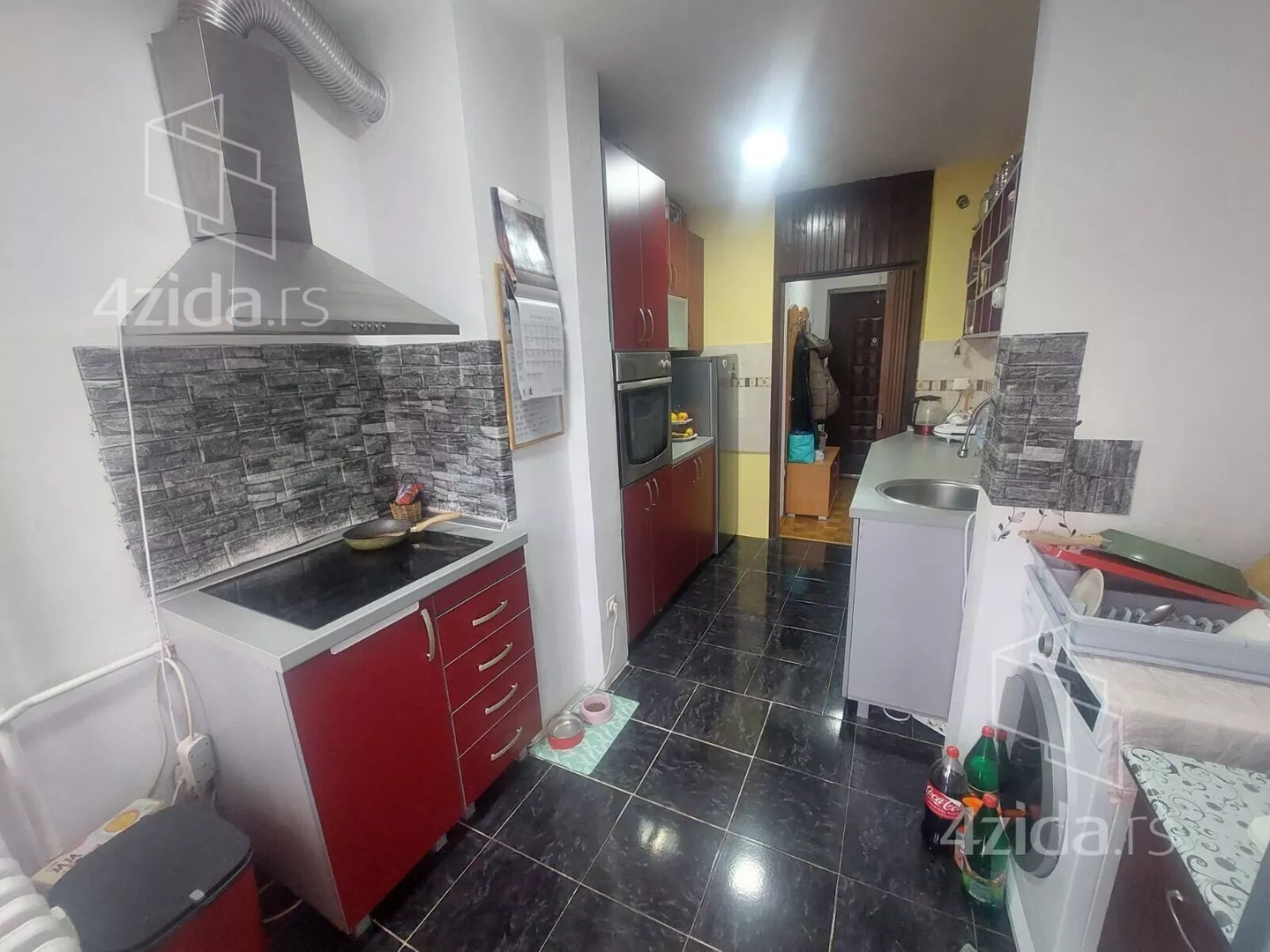 Troiposoban stan | 4zida