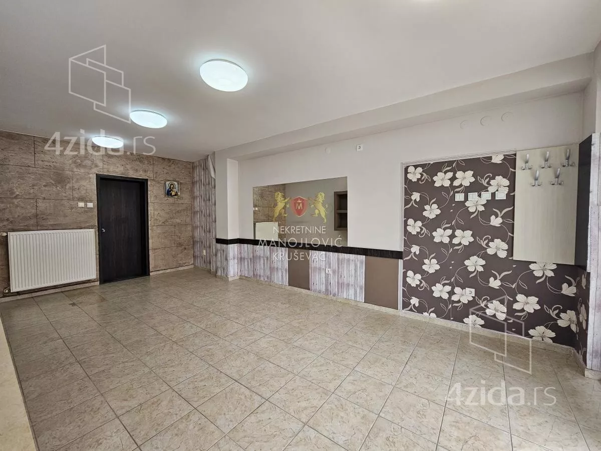 Poslovni prostor | 4zida