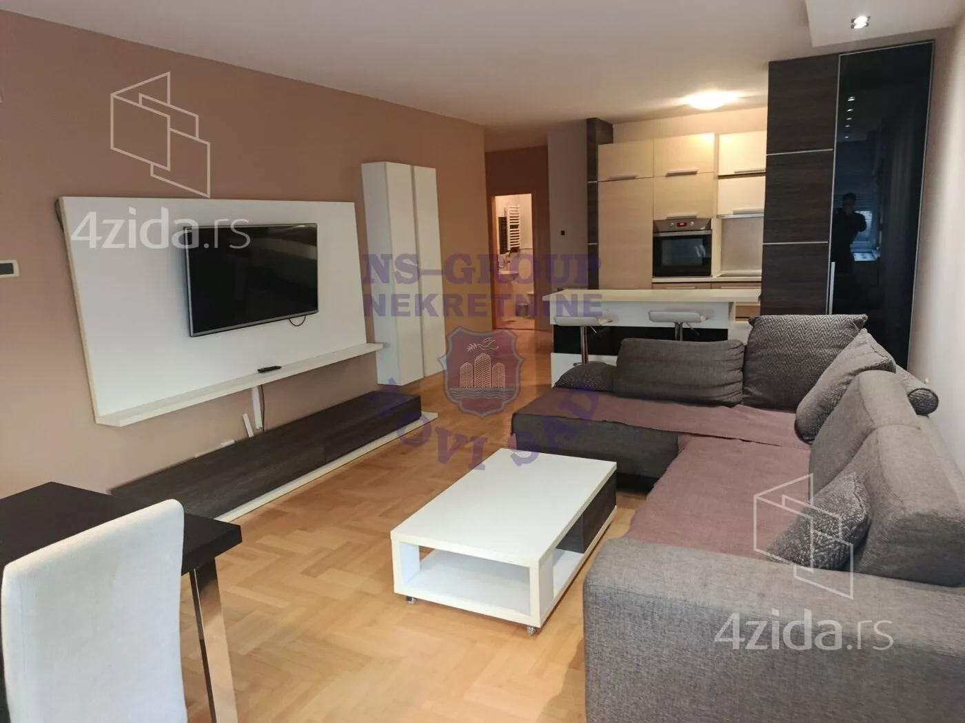 Četvorosoban stan | 4zida