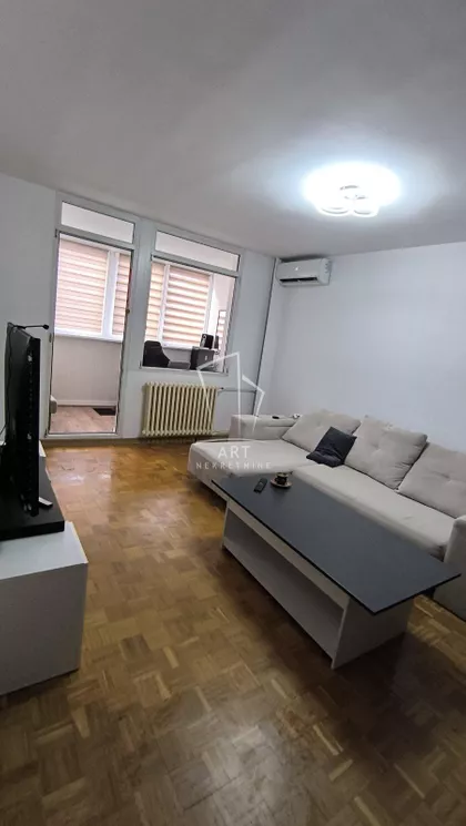 Mladena Mitrića | 4zida.rs