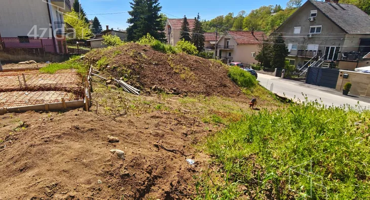 Građevinsko zemljište | 4zida