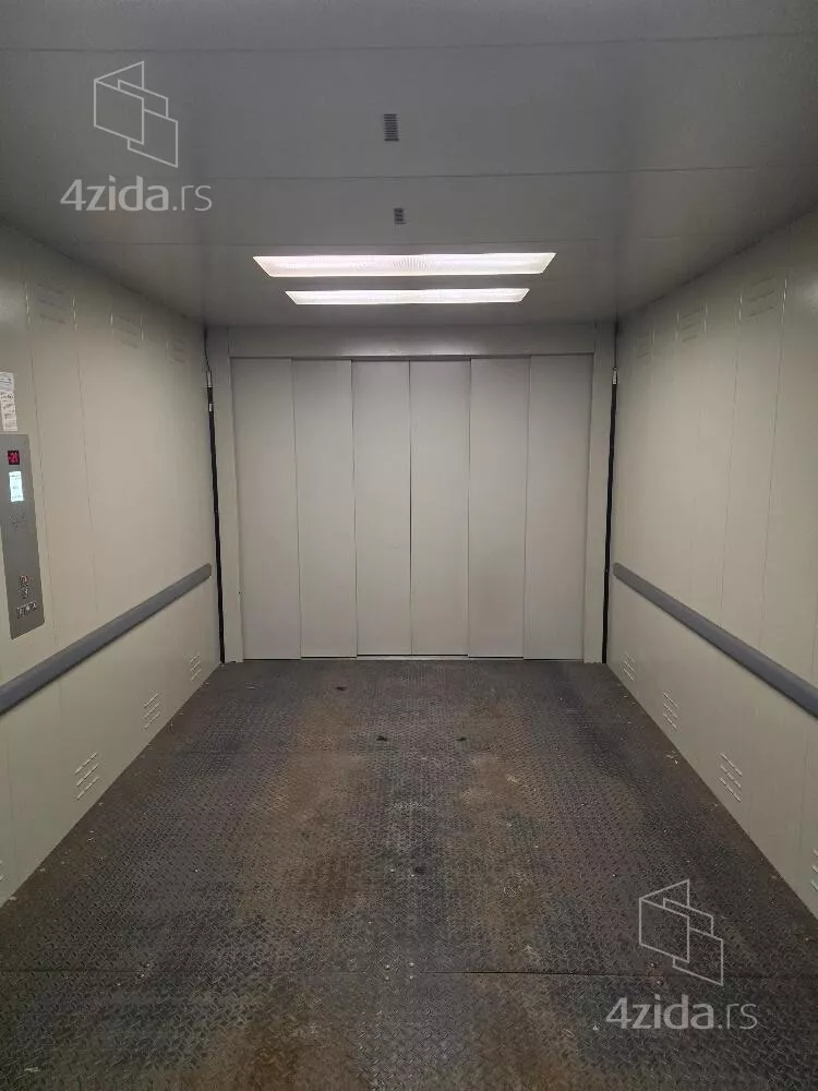 Garaža | 4zida