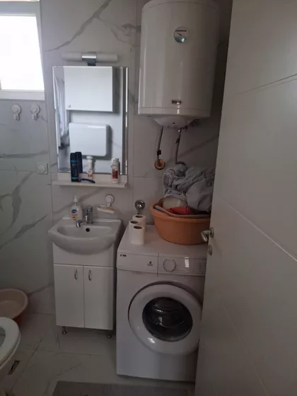 Crveni Pevac | 4zida.rs