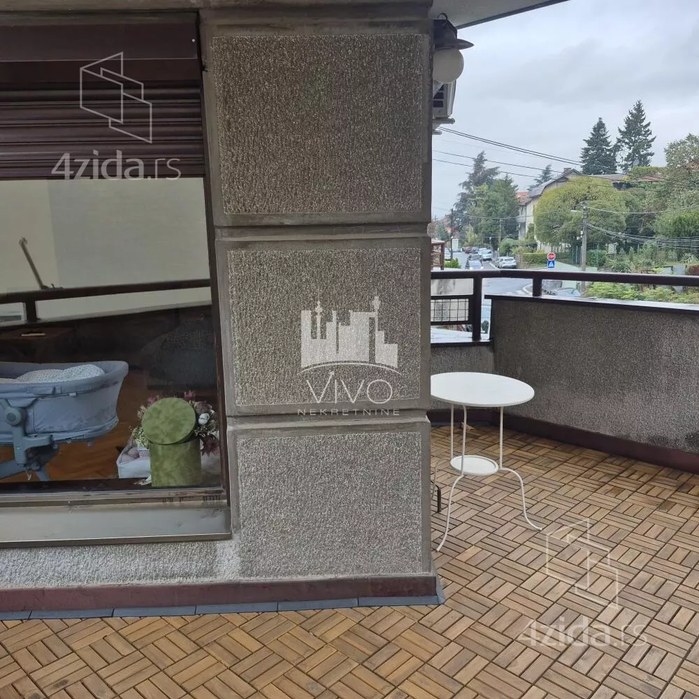 Troiposoban stan | 4zida