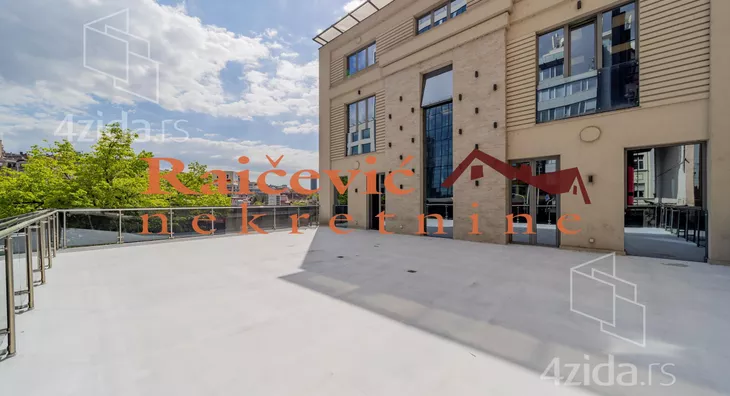 Poslovni prostor | 4zida