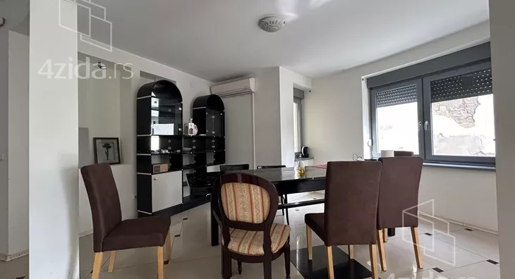 3-etažna kuća | 4zida