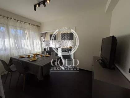 Trg neznanog junaka | 4zida.rs