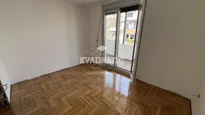 Crveni Krst Vračar | 4zida.rs