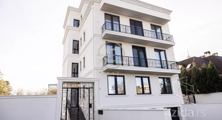 Petosoban stan | 4zida