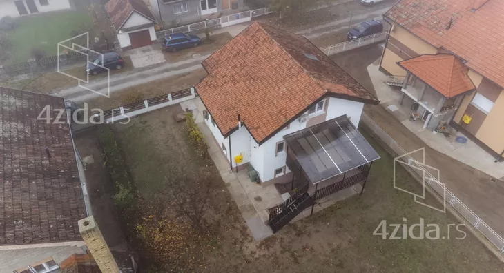 3-etažna kuća | 4zida