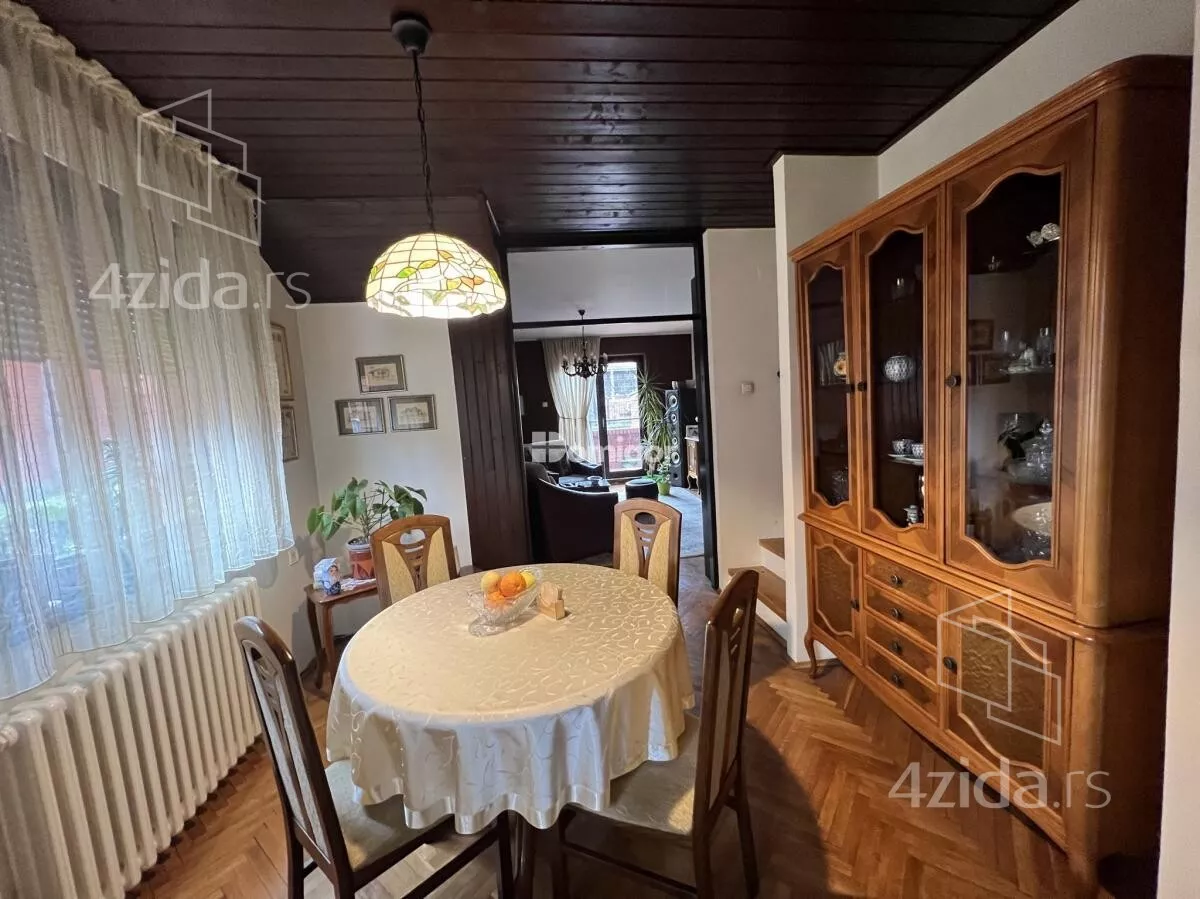 Kuća | 4zida