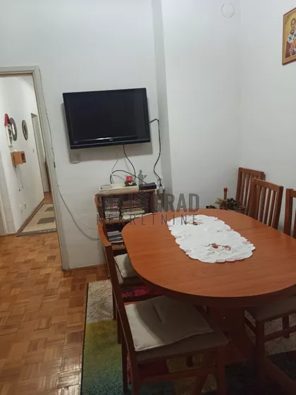 Dušana Radovića | 4zida.rs